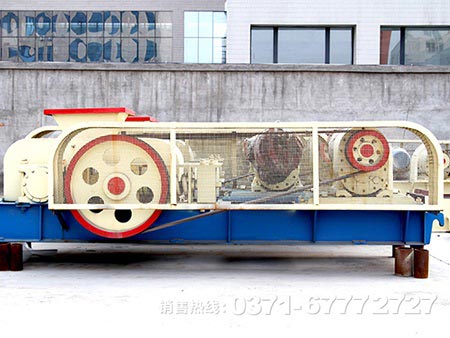 齒輥破碎機(jī)和對輥破碎機(jī)結(jié)構(gòu)、破碎方式等對比
