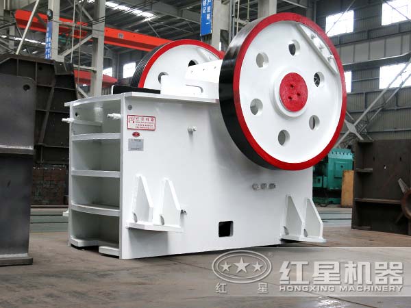 1215廢鋼鄂式破碎機(jī)多少錢一臺(tái)？預(yù)期產(chǎn)值可達(dá)多少噸？