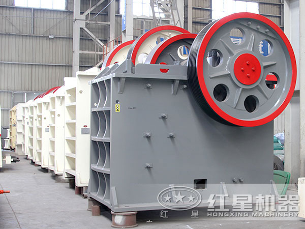 500×750顎破機(jī)多少錢一臺(tái)?(內(nèi)附詳細(xì)型號參數(shù)表及作業(yè)視頻)