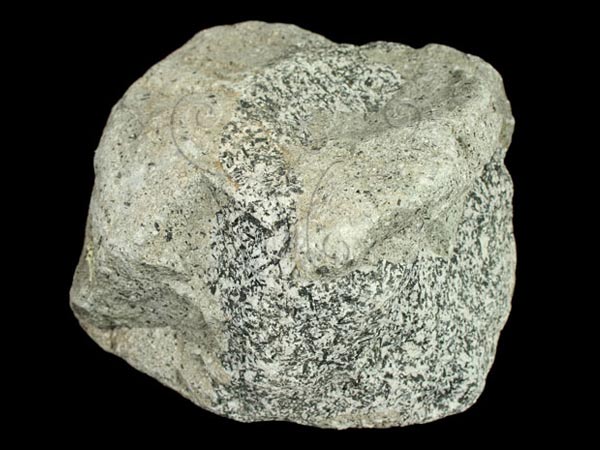 乘載著全套流動(dòng)破碎篩分機(jī)，小小的石頭實(shí)現(xiàn)了大大的夢(mèng)想