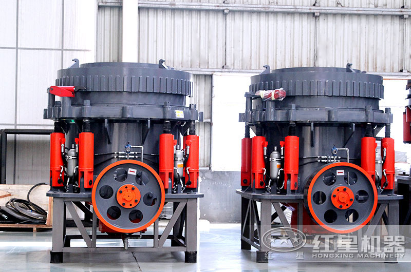 含鐵的石頭用什么破碎機粉碎比較好？